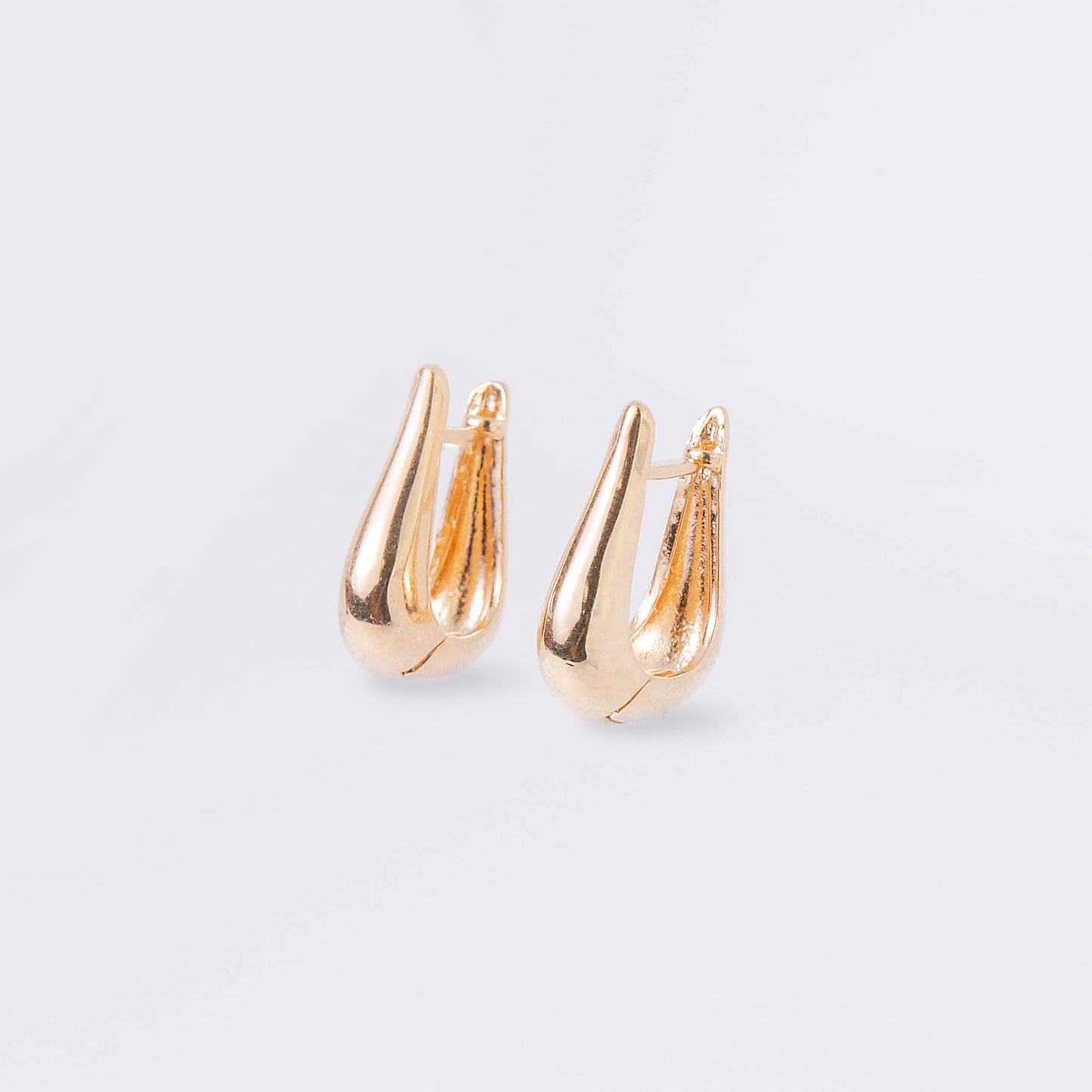 Classic Teardrop Hoop