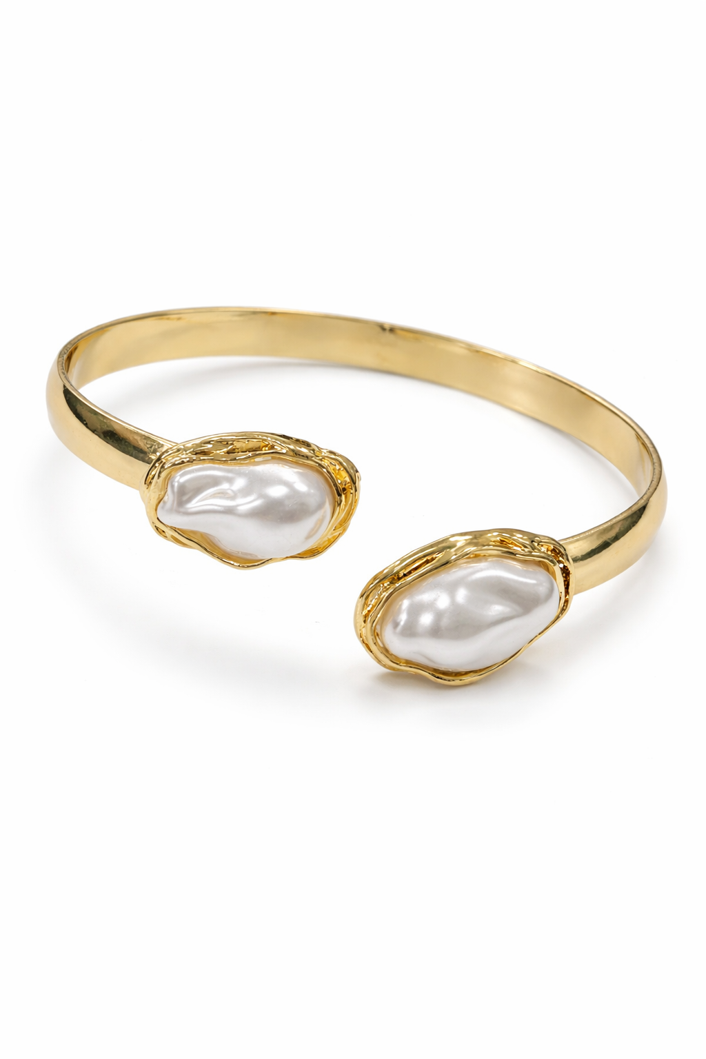 Serenity Shell Bangle