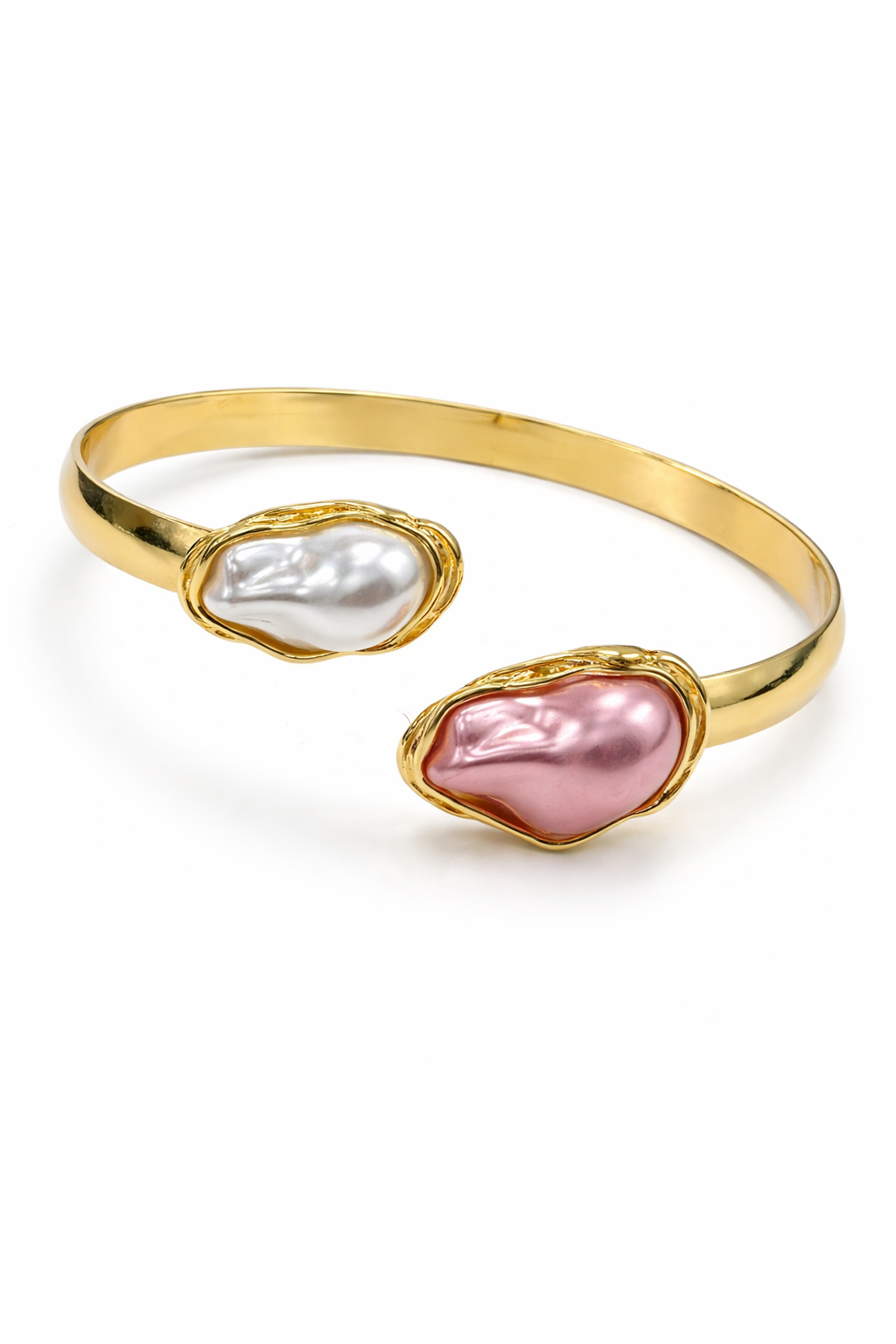 Serenity Shell Bangle