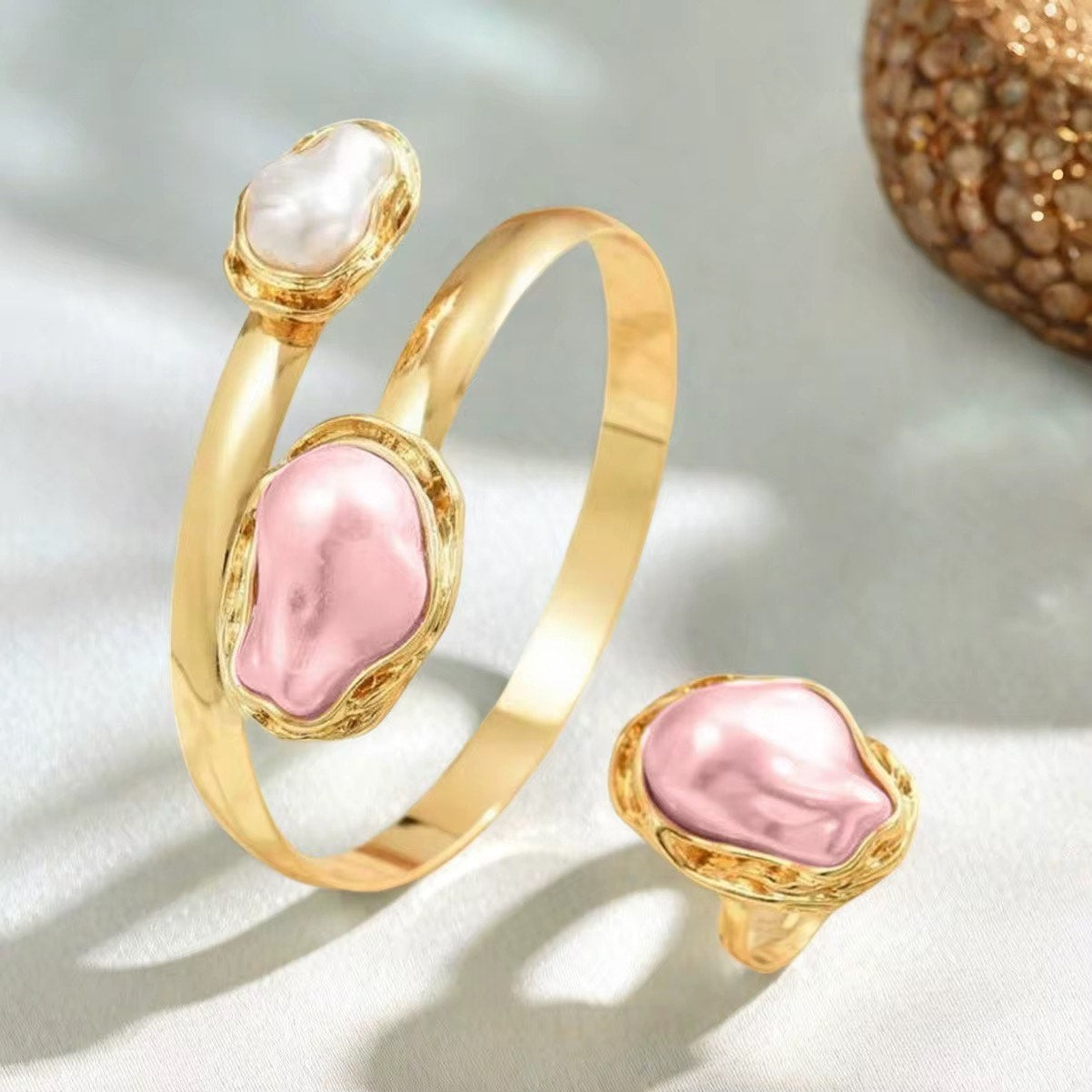 Serenity Shell Bangle