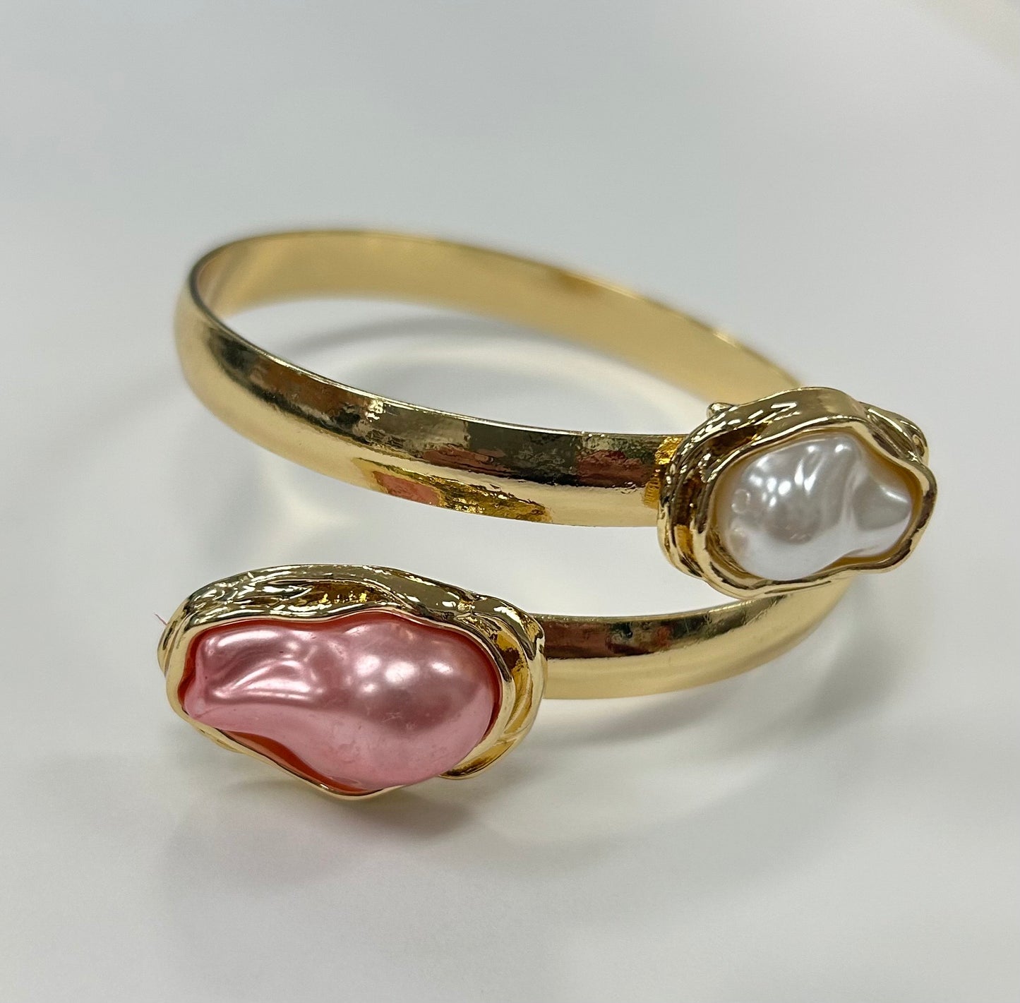 Serenity Shell Bangle